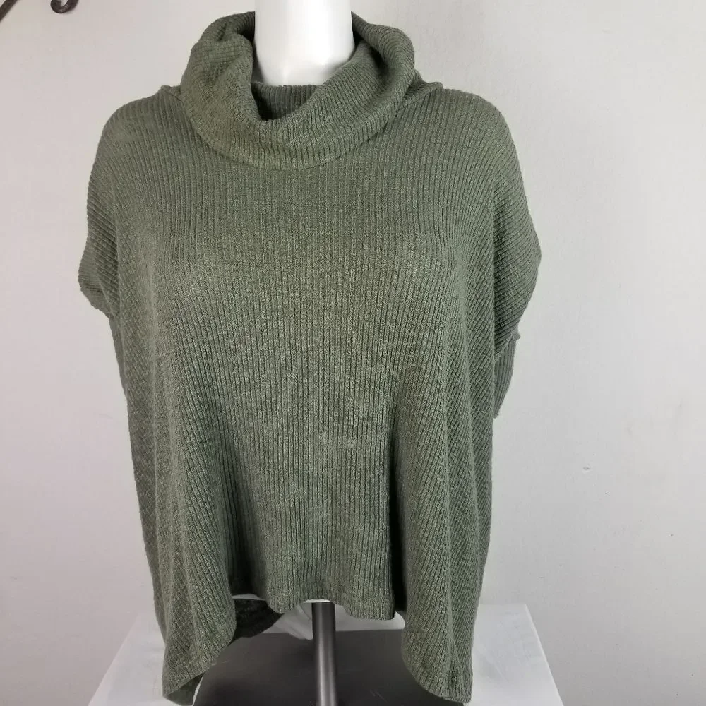 Free People Beach Oversized‎ Open Back Sweater Size S